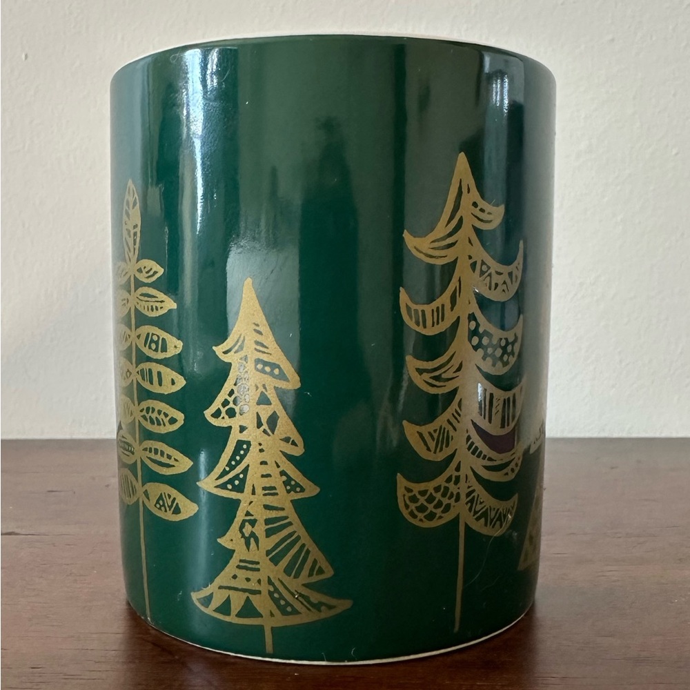 Starbucks Christmas Mug 2015 Green Gold Pine Trees 12oz EUC Holiday